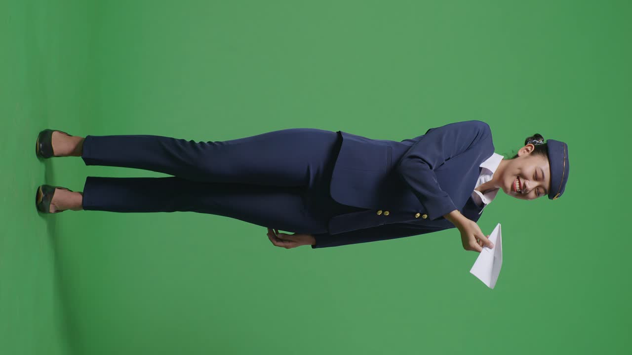 그린 스크린에 있는 승무원