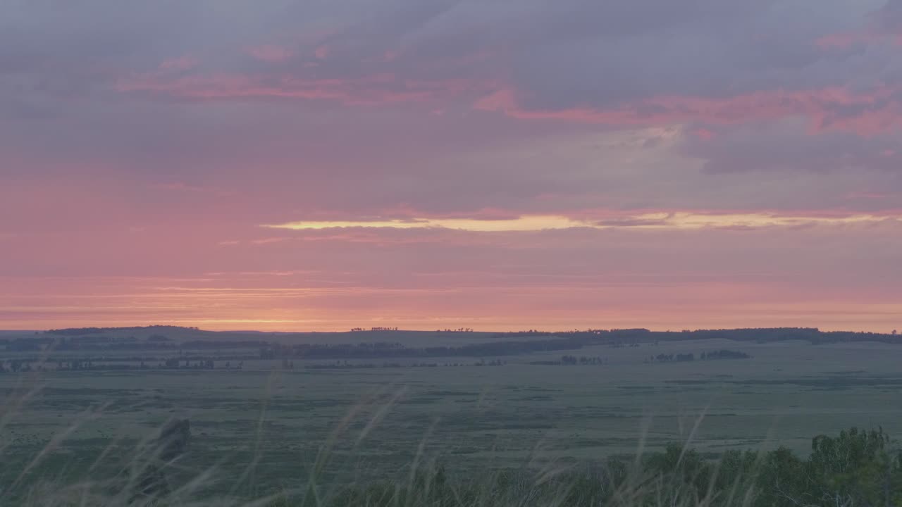 위 의 해가 뜨거나 해가 지는 것