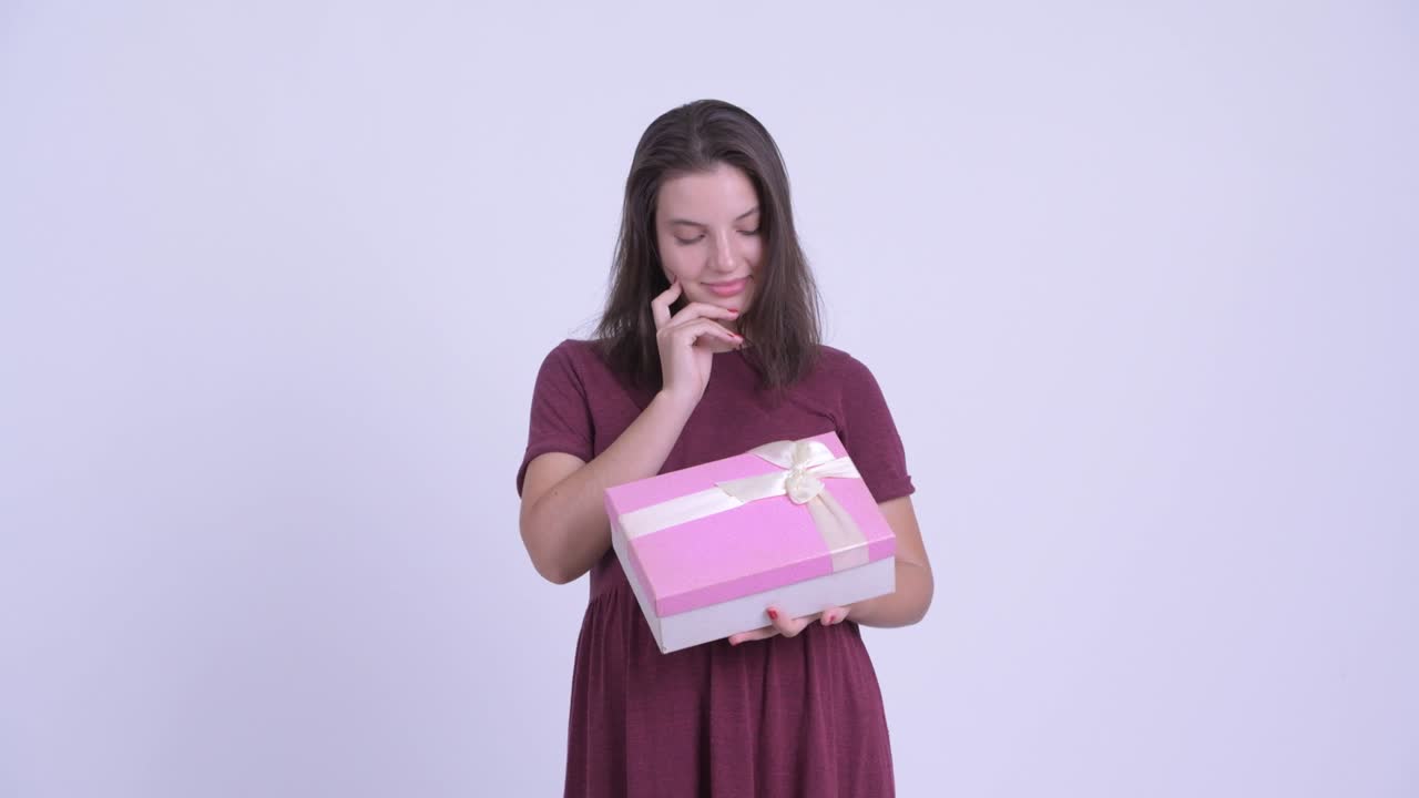 행복한 젊은 아름다운 임신한 여성