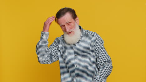 hombre levantando las manos preguntando qué por qué razón del fracaso anti lifehacks ridiculiza incredulidad irritación
