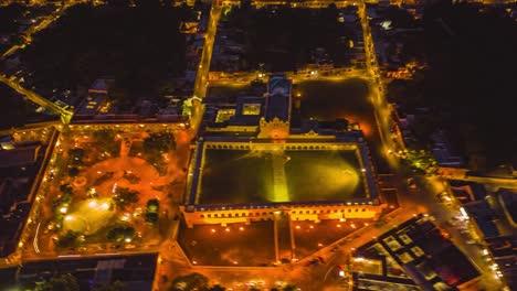 Hyperlapse-Von-Izamal-Während-Der-Nacht,-Das-Convento-De-San-Antonio-Zeigt