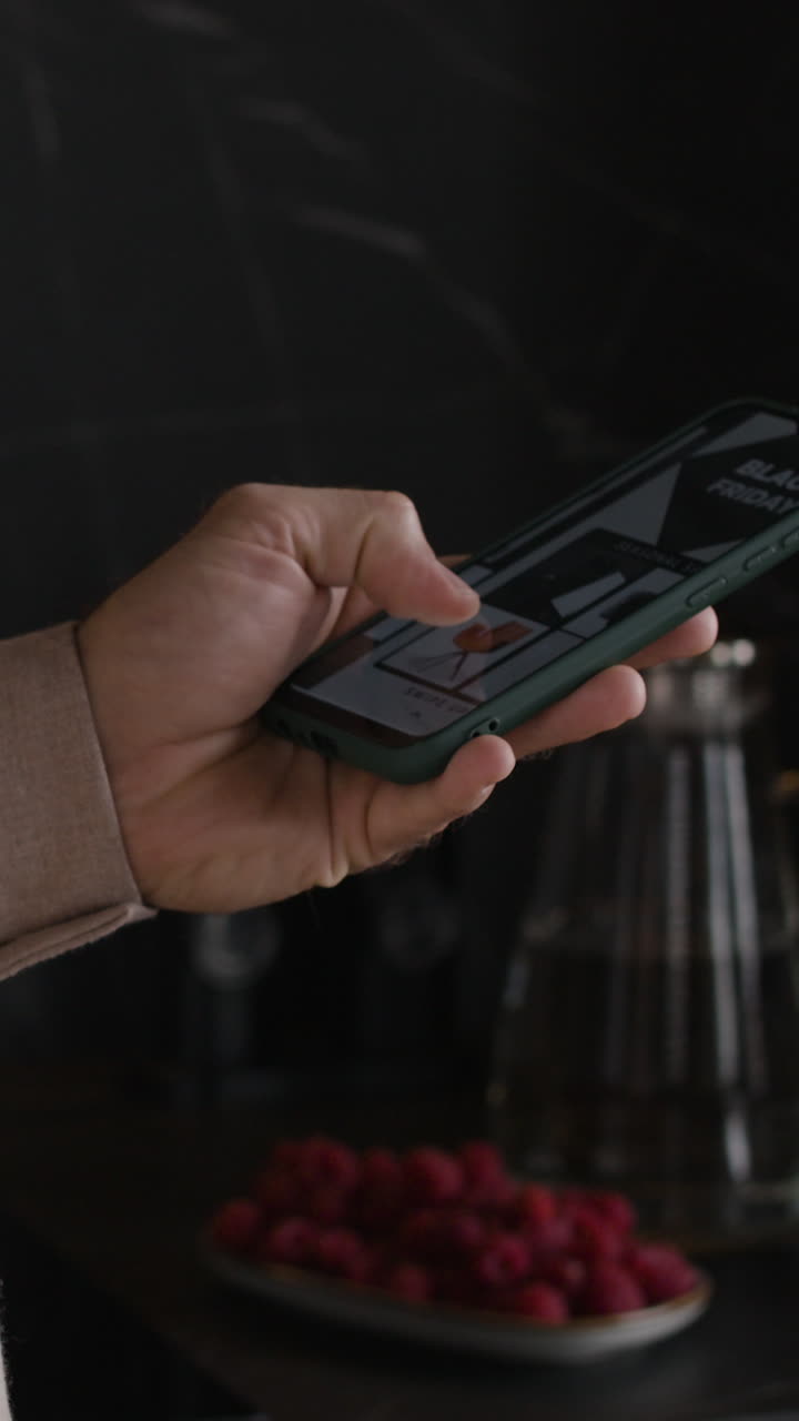 Using a smartphone for online shopping