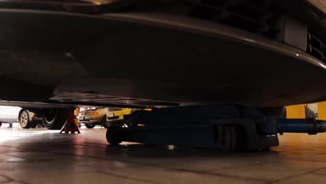 car undercarriage with jack and lift