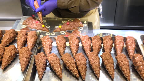 hand-making-chocolate-in-restaurant