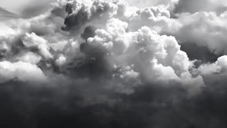 vista de nubes de tormenta y relámpagos