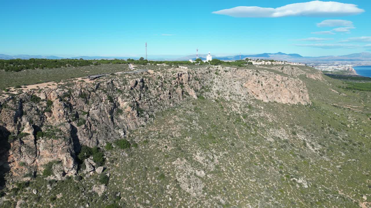 산타 폴라 등대, 스카이워크 및 산 알리칸테, 코스타 블랑카, 스페인 - 항공 4k