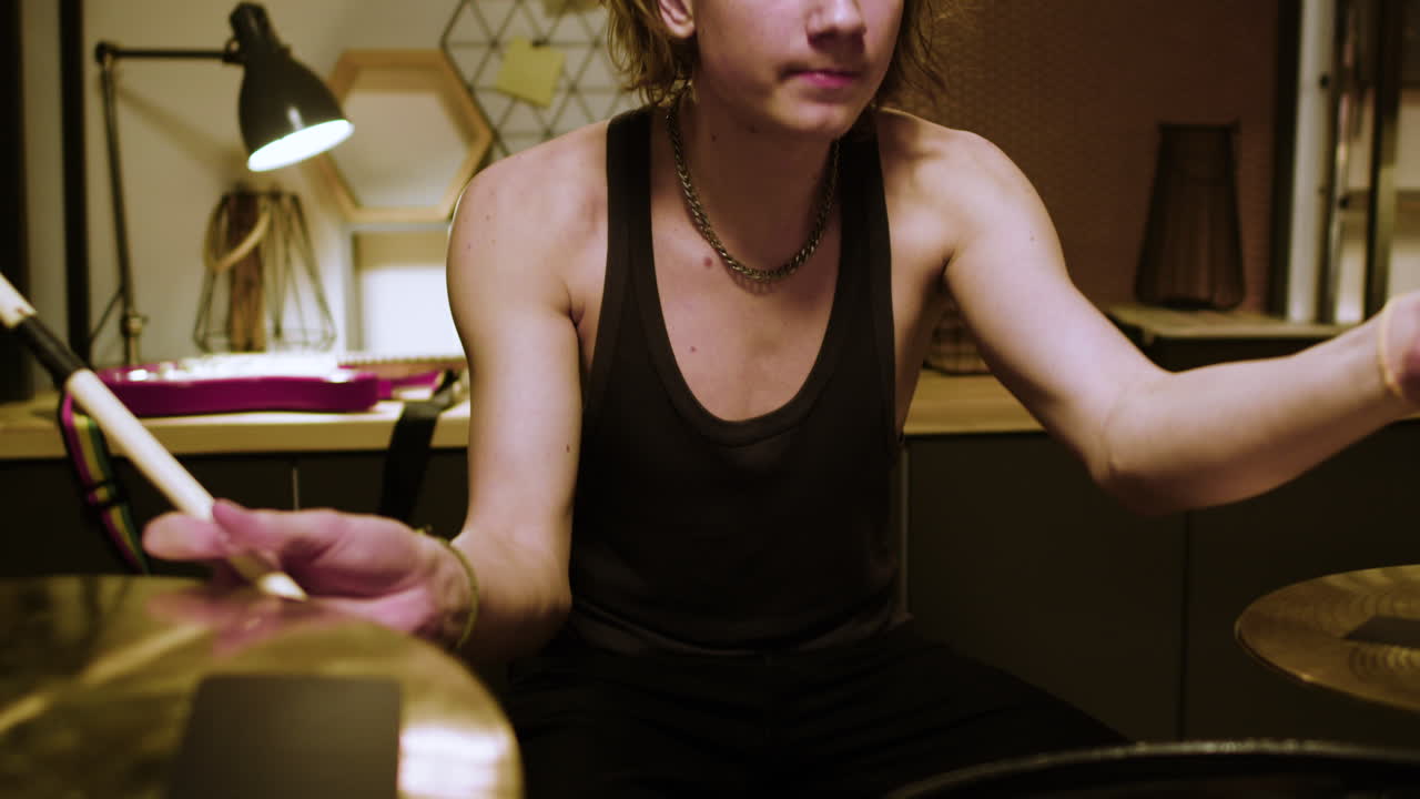 músico en un estudio