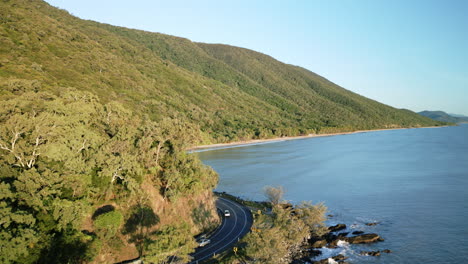 Drohnenaufnahmen-Zeigen-Den-Ellis-Beach-Im-Tropischen-Norden-Von-Queensland,-Australien