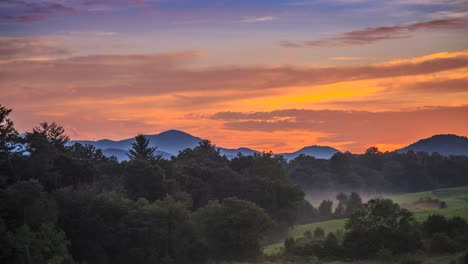 dramatic sunrise over blue ridge mountains asheville north carolina time lapse