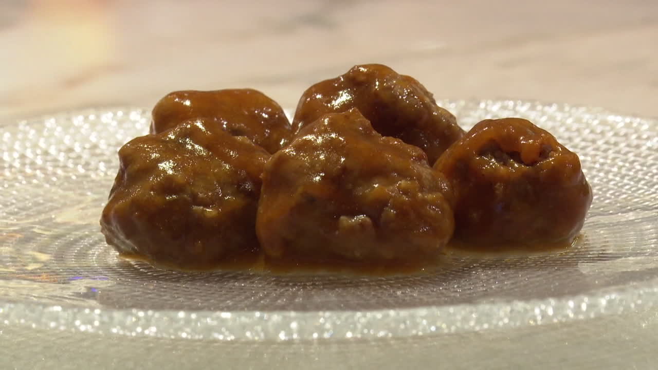 albóndigas en salsa