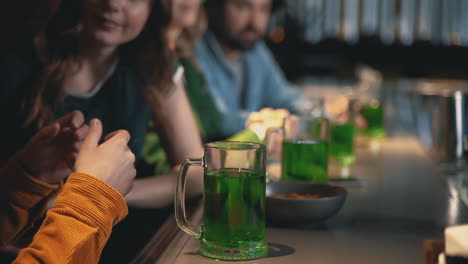 green beer mugs 1