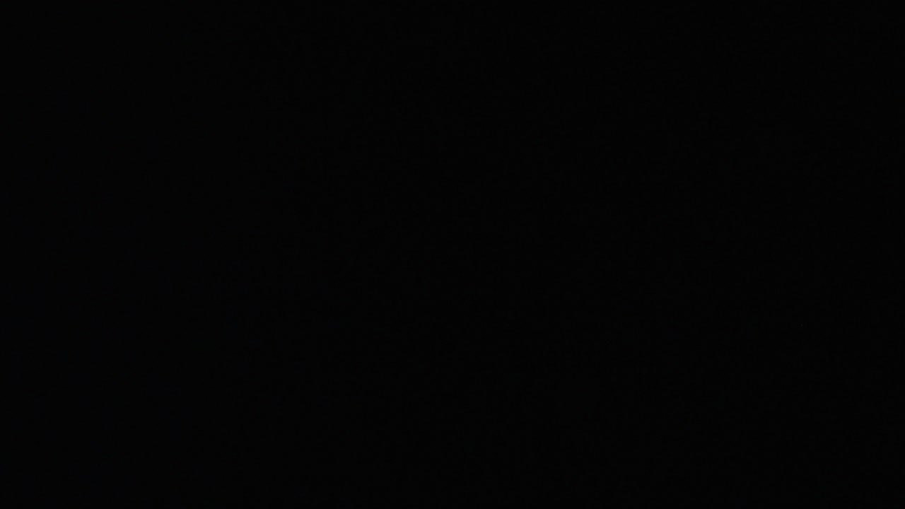 частицы пыли в темноте