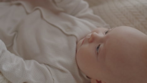 el bebé descansa