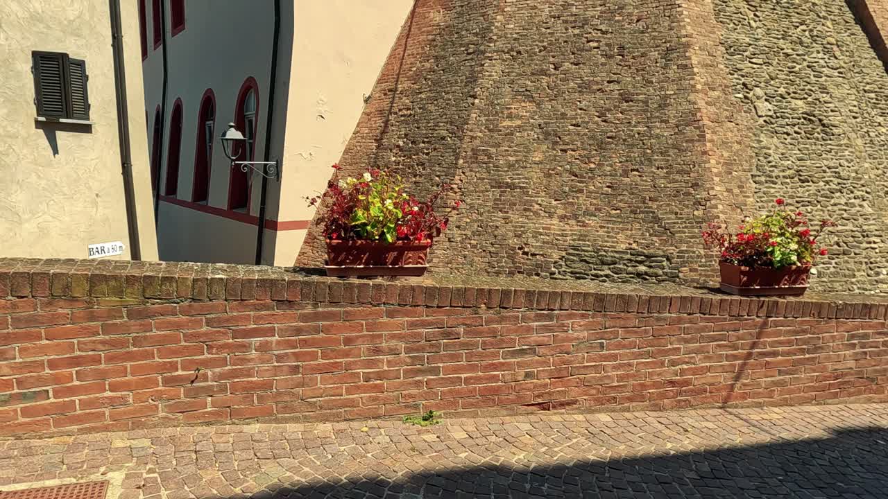 역사적인 성의 경치 좋은 풍경