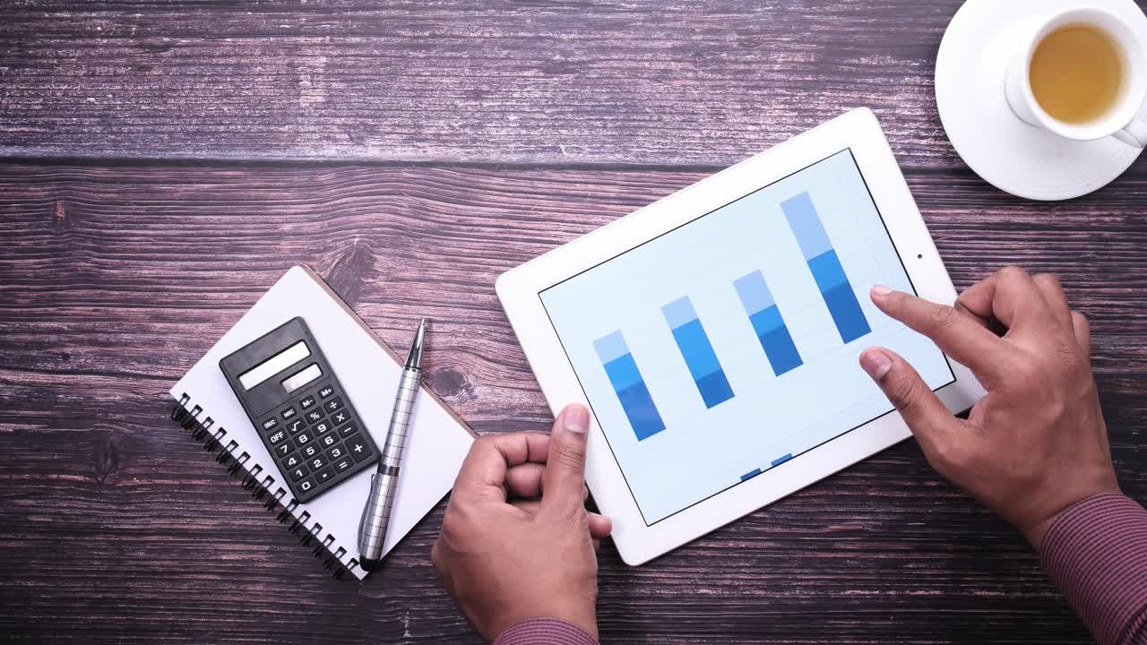 Business dataanalyse på tablet