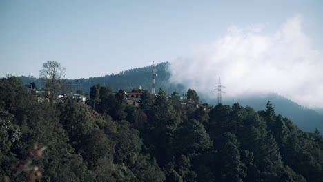 Vista-Del-Pequeño-Pueblo-De-Montaña-De-San-Jose-Del-Pacifico