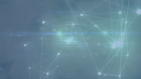 animación de una red brillante de conexiones y un punto de luz sobre las nubes en el cielo