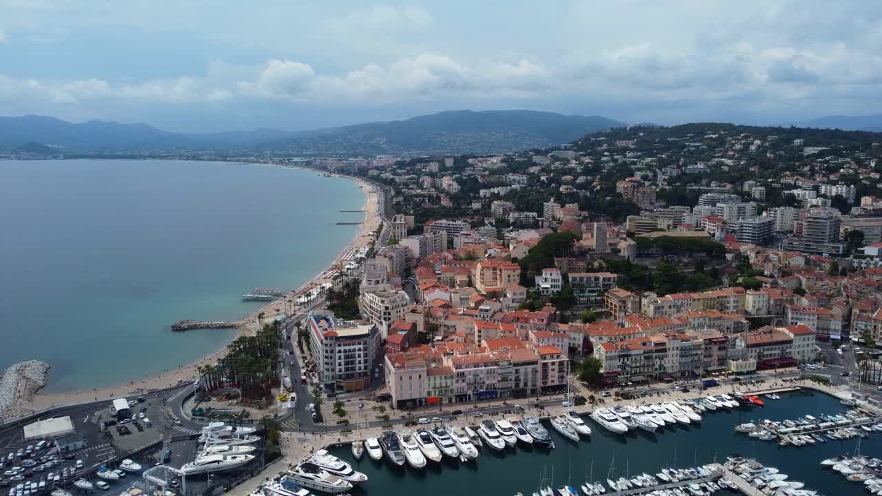 vista aérea de le suquet en cannes
