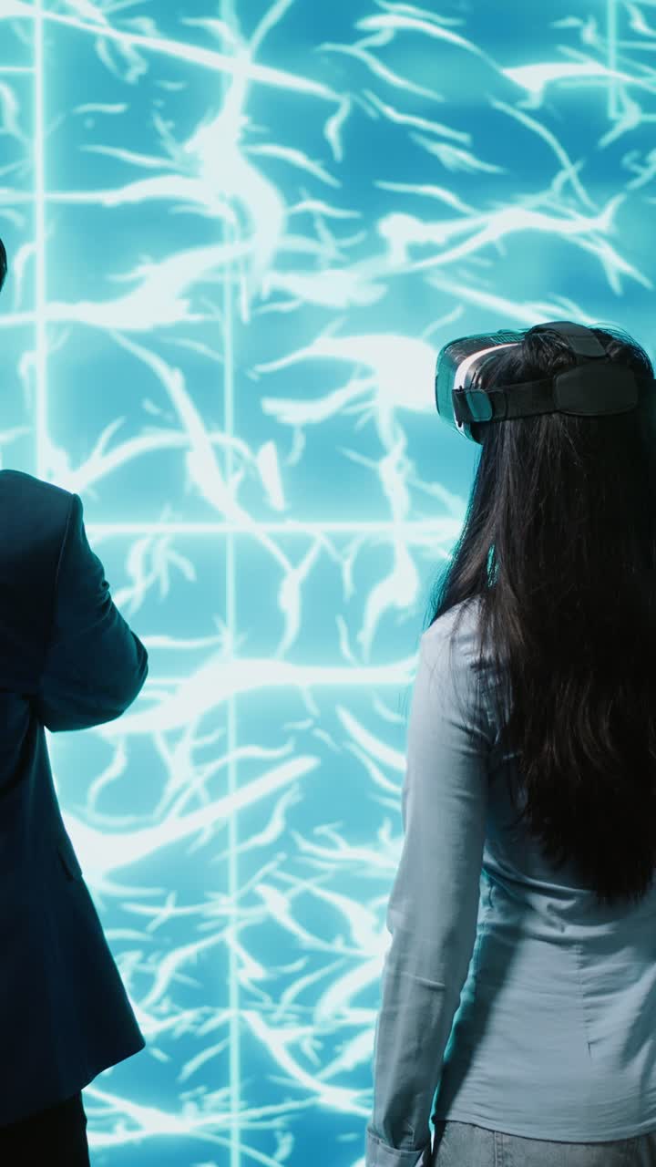 Vertical video IT experts using artificial intelligence and virtual reality tech