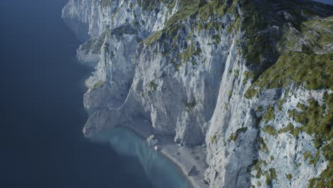 Inseln-Norwegens-Mit-Felsen-Und-Klippen