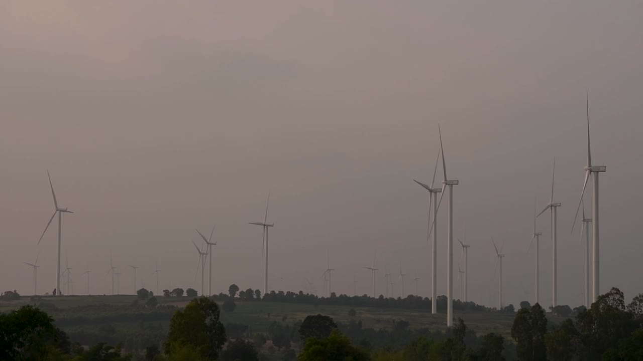 풍력 터빈은 태국과 동남아시아 본토를 위한 청정 대체 에너지 옵션입니다.