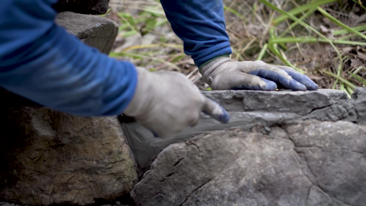 Building a Stone Wall