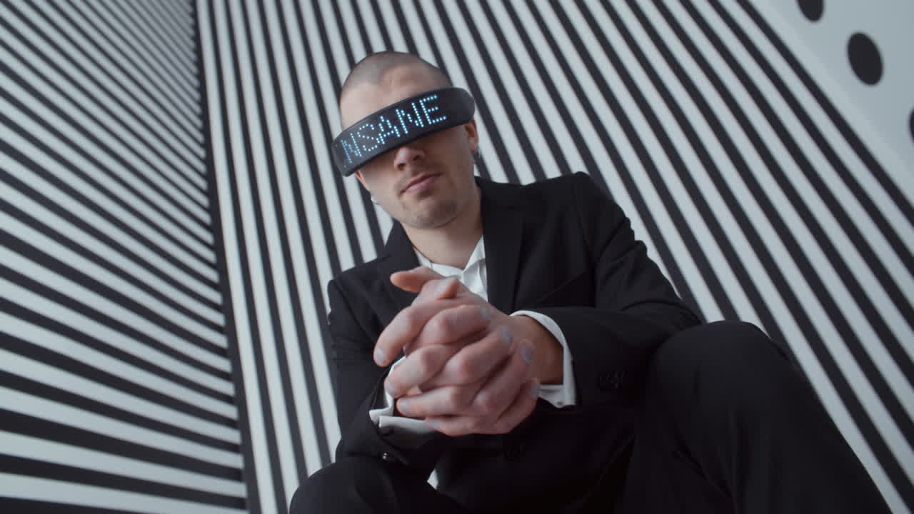 vr 헤드 ⁇ 을 착용한 남자