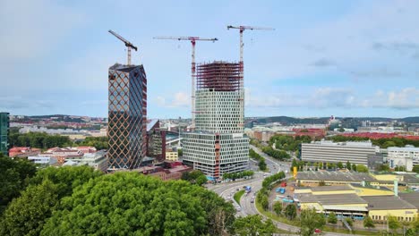 Vista-Aérea-De-Los-Edificios-De-Gran-Altura-Citygate-Y-Kineum-En-Medio-De-La-Pandemia-De-Covid-19-En-Gotemburgo,-Suecia