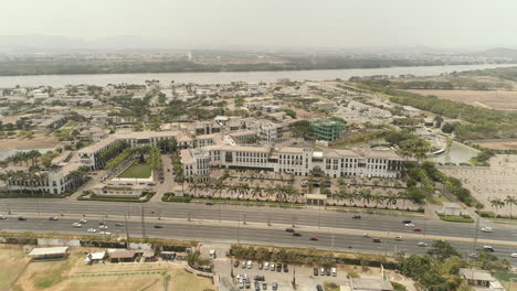 Plaza-Lagos-Stadtzentrum-Luftaufnahme-Guayaquil-Samborondón