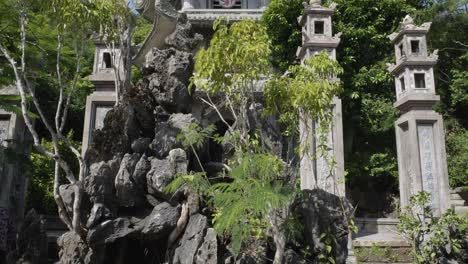 Tilt-down-view-of-Non-Nuoc-Pagoda-in-Marble-Mountain,-Da-Nang,-Vietnam