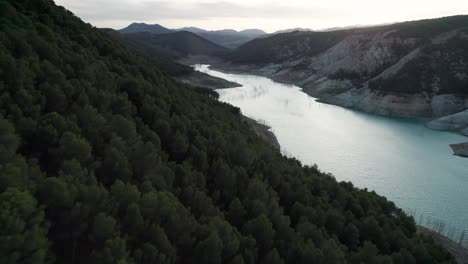 Narrow-Lake-in-Spain,-with-low-water-level