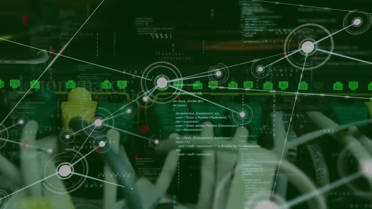 연결 네트워크의 애니메이션과 컴퓨터 서버의 클로즈업에 대한 데이터 처리