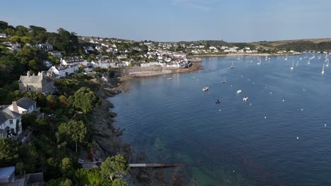 Casas-Frente-Al-Mar-De-St-Mawes-Cornwall-Reino-Unido-Drone,-Aéreo,-Vista-Desde-El-Aire