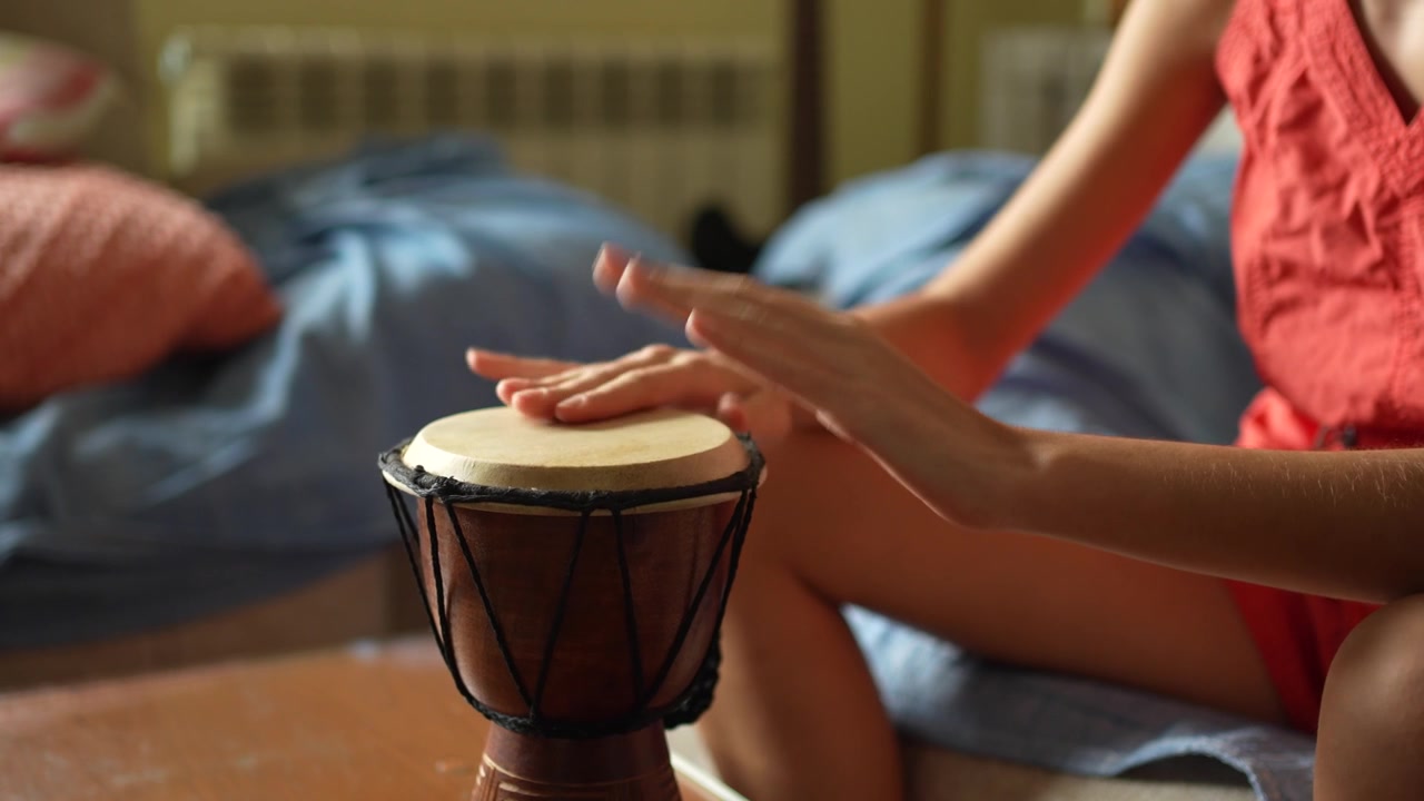 Enjoy a relaxing drum session captivating hand techniques for a peaceful experience