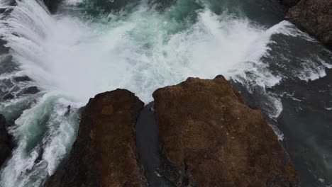 Islandia-Kirkjufell-Imágenes-Aéreas-De-Drones