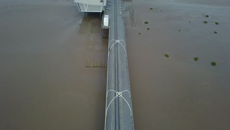 toma aérea de southport peir