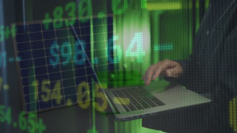 Animación-Del-Procesamiento-De-Datos-Financieros-Sobre-La-Sección-Intermedia-De-Un-Ingeniero-Usando-Una-Computadora-Portátil-En-La-Sala-De-Servidores