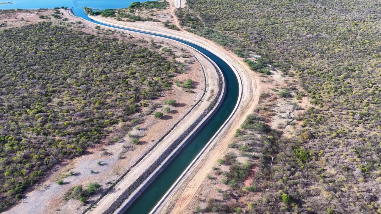 Trasposizione del fiume São Francisco a Cabrobó, nel Pernambuco, Brasile nord-orientale. Democratizzazione dell'acqua. Progetto di ingegneria. Trasposizione del fiume São Francisco. Infrastruttura idrica. Scenario di sicurezza idrica