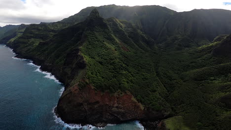 coastal mountains of the big island, hawaii