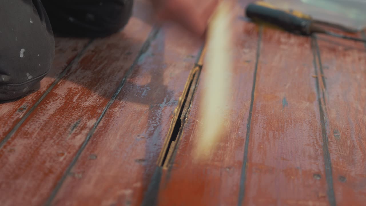 reparación de inserción de montaje de prueba de unión de tablones de techo de madera de afeitado