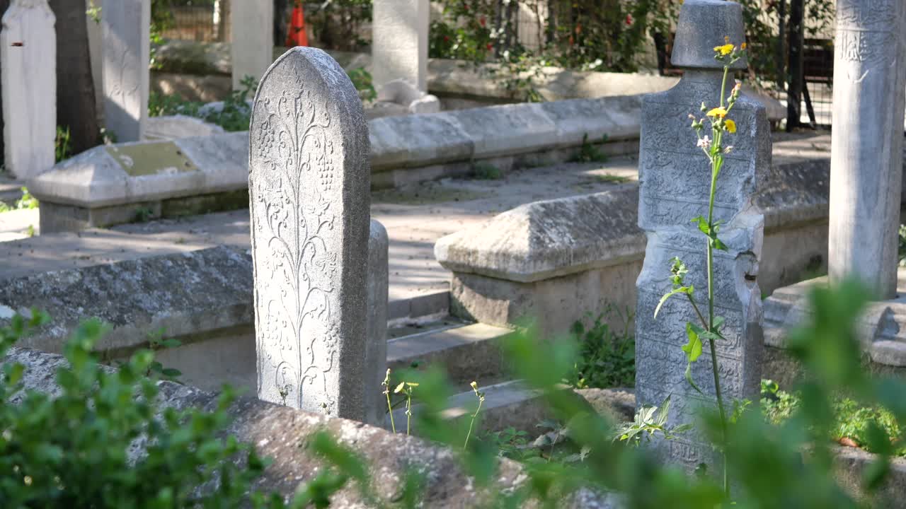 antiguo cementerio en turquía