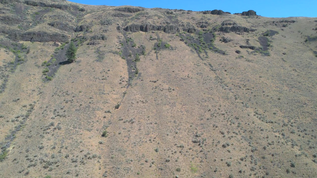 Pemandangan ngarai dari drone di Ngarai Sungai Yakima