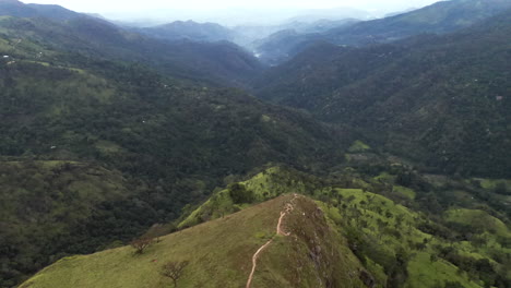 desde el aire: avión no tripulado sri lanka little adams peak