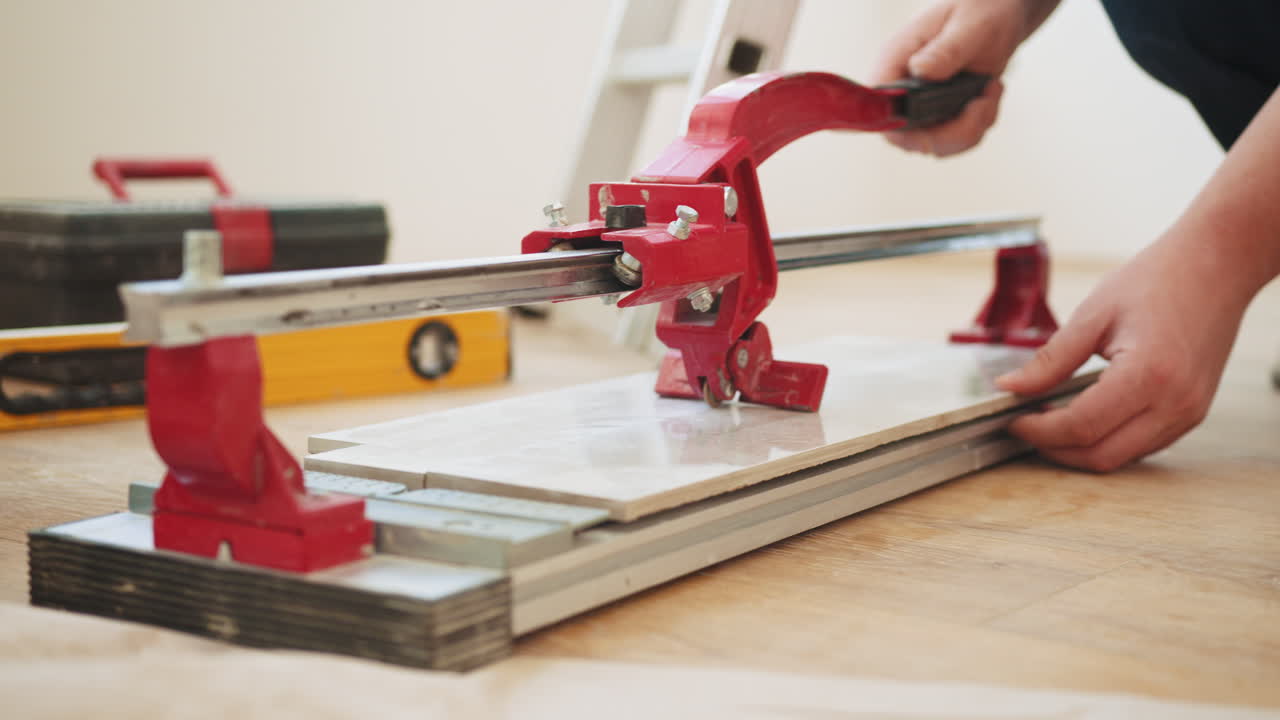 azulejos de corte para la instalación