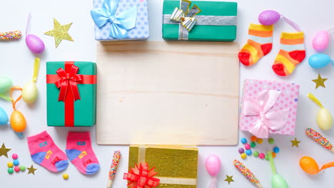 Fondo-De-Navidad-Y-Año-Nuevo-Con-Hermoso-Conjunto-De-Decoración-De-Caja-De-Regalo