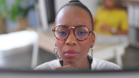 Thinking,-ideas-and-black-woman-in-modern-office