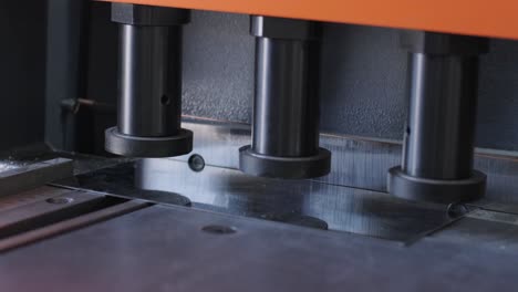 máquina de corte por láser cnc industrial moderna