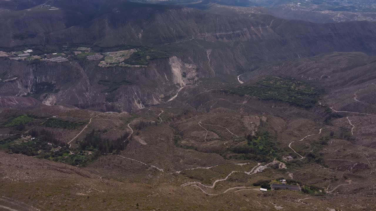 amplia antena de la mitad de la tierra, ecuador, san antonio de pichincha