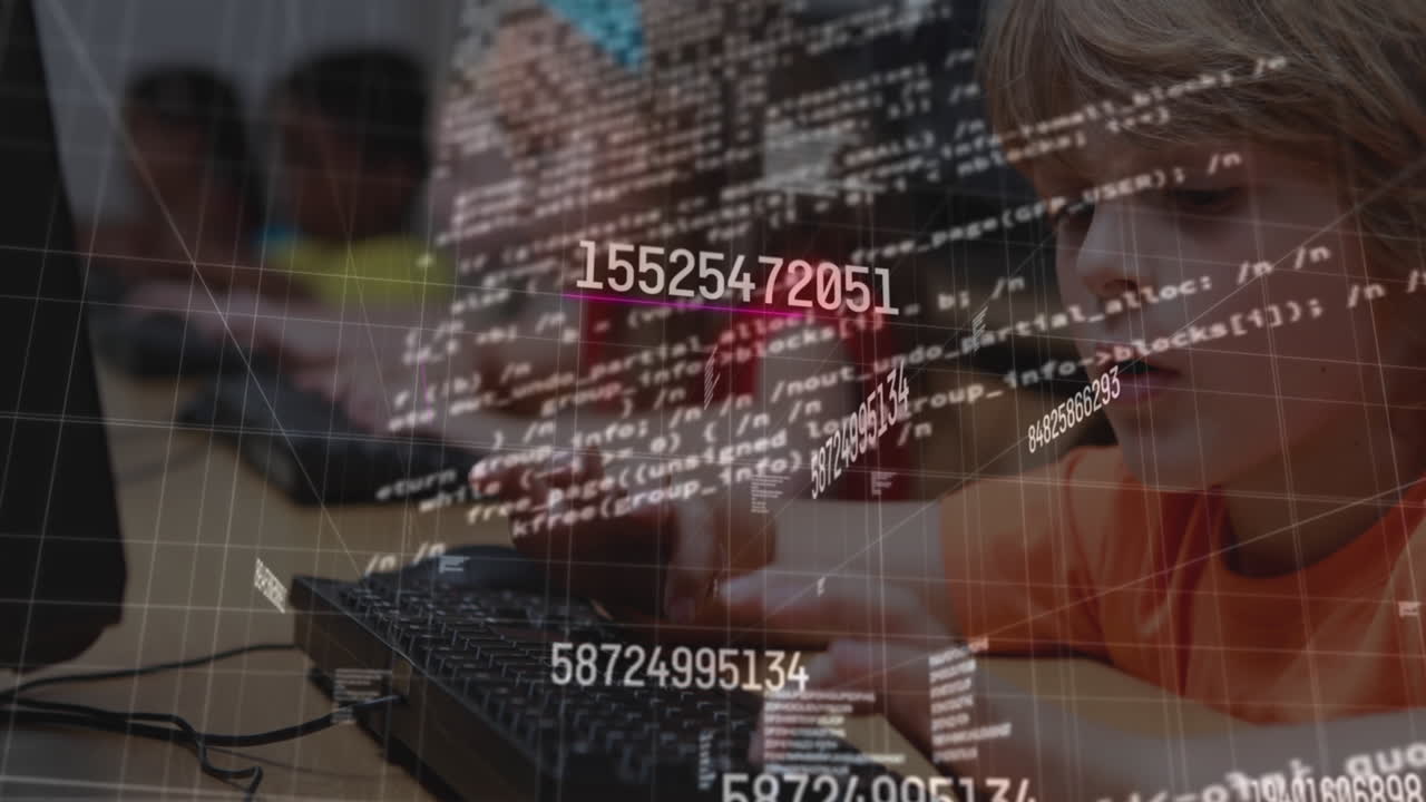 composición digital de procesamiento de datos y números cambiantes múltiples contra el niño escribiendo en el teclado