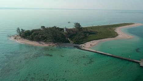 la isla de enmedio en el golfo de méxico